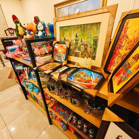 Hayyat Luxury Hotel Suites Lahore Exterior foto