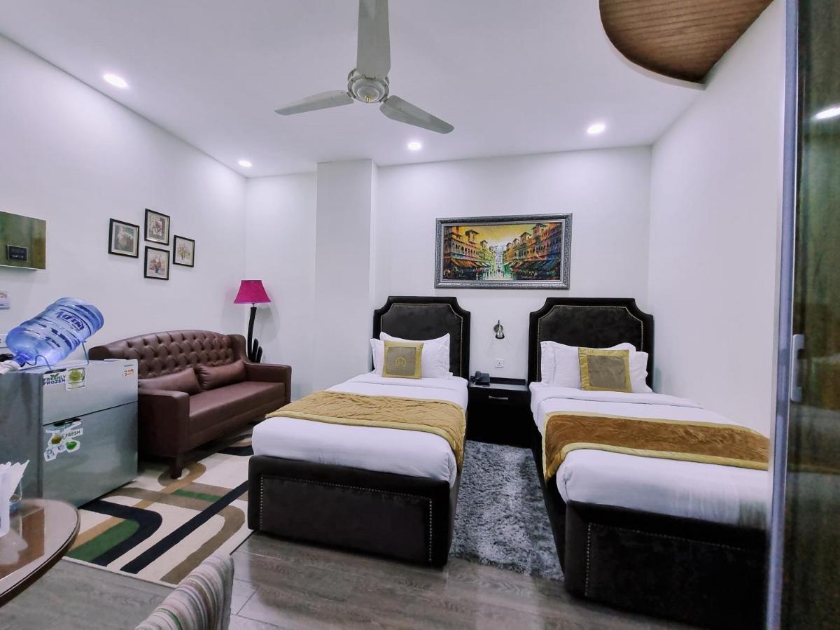 Hayyat Luxury Hotel Suites Lahore Exterior foto